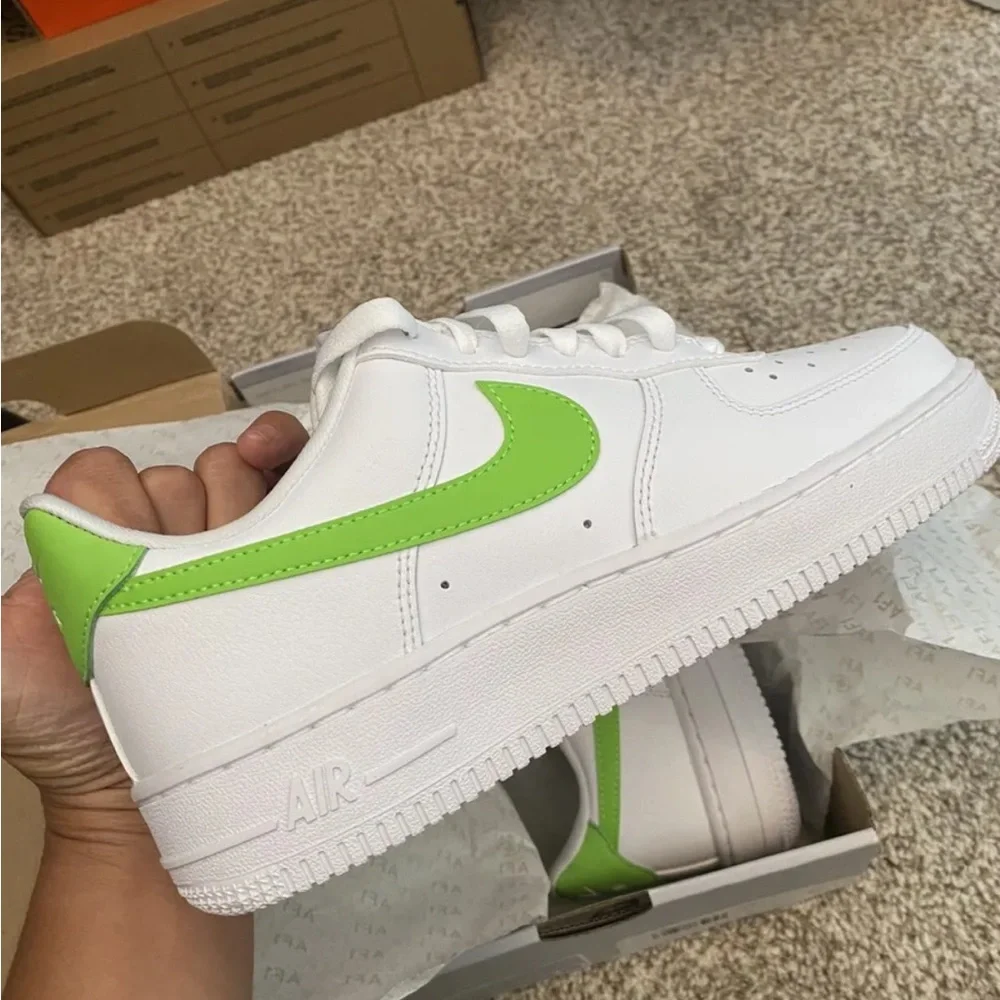 NEW IN BOX WOMEN’S AIR FORCE 1 - Picture 9 of 10